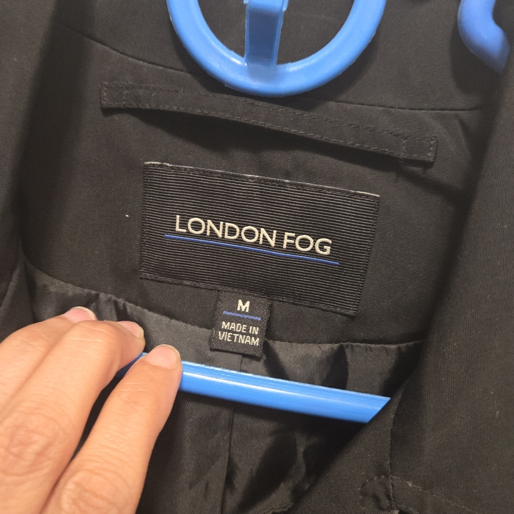 London Fog Women's Black Coat Size M - Picture 2 of 7